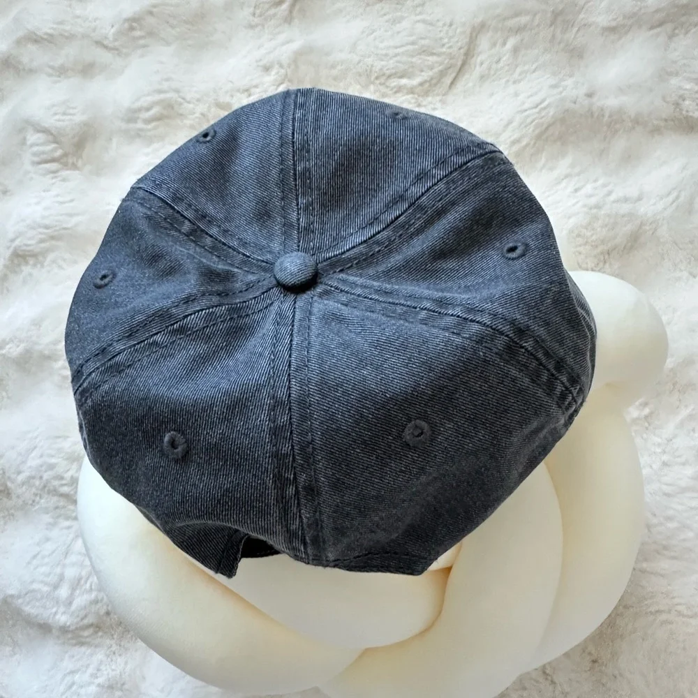 American Eagle Gray Baseball Cap 🧢